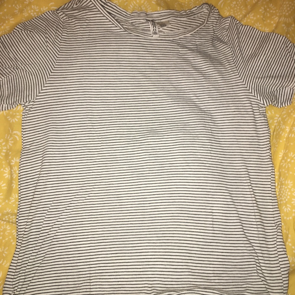BLACK AND WHITE STRIPED TEE SHIRT - H&M